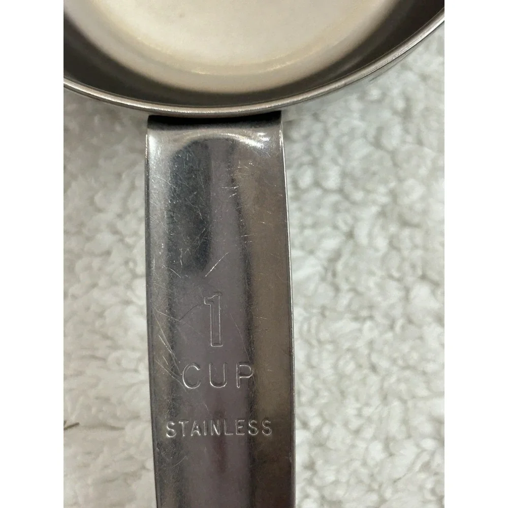 4 Vintage Stainless Measuring Cups (1 Cup,1/2 Cup,1/3 Cup,1/4 Cup) Unbranded EUC